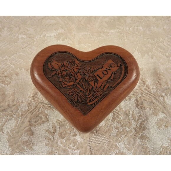 Wilderness Woods Heart Jewelry Ring Box Engraved Roses Love Vintage Wooden Small - Picture 1 of 10
